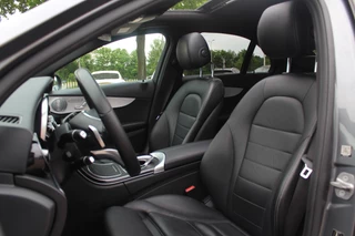 Mercedes-Benz C-Klasse Mercedes-Benz C-Klasse 180 Sport Edition Premium Plus / Panoramadak / 360Camera / Burmester / Leder / 19'' / Sfeerverlichting / Memory seats / Nightpakket / Navigatie / Dodehoek / Cruise Control - afbeelding nr 4