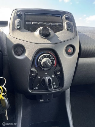 Toyota Aygo Toyota Aygo 1.0 VVT-i x-fun Airco - afbeelding nr 12