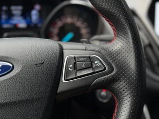 Ford Kuga Ford Kuga 1.5 ST-Line 4x4 Aut. 2020 | Leder | ACC | Camera | Elek. Achterklep | Trekhaak - afbeelding nr 13
