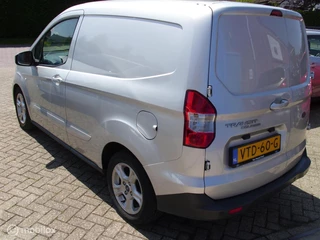 Ford Transit Courier Ford Transit Courier 1.5 TDCI Limited Duratorq S&S - afbeelding nr 9