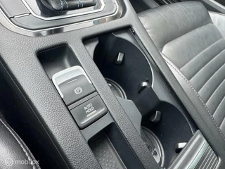 Volkswagen Passat Volkswagen Passat Variant 1.4 TSI GTE DSG LEDER/PANO/AIRCO - afbeelding nr 34