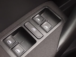 Volkswagen Polo Volkswagen Polo 1.0 BlueMotion Edition AUTOMAAT / NAVI / AIRCO / CRUISE / PDC / BLUETOOTH / NL-AUTO - afbeelding nr 36