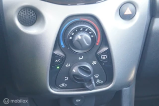 Toyota Aygo Toyota Aygo 1.0 VVT-i x-play - afbeelding nr 21