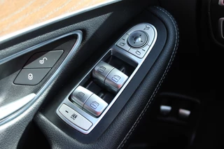 Mercedes-Benz GLC Mercedes-Benz GLC 250 4MATIC AMG | Trekhaak | Camera | - afbeelding nr 43