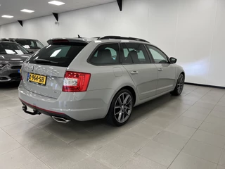 Škoda Octavia Škoda Octavia Combi 2.0 TDI RS /184PK / AUTOMAAT / LEDER / PANODAK / Trekh. 1600KG. - afbeelding nr 4