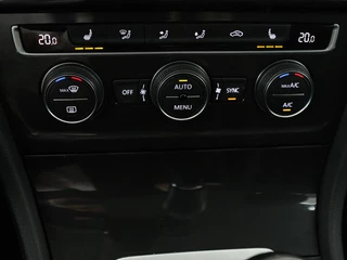 Volkswagen Golf Volkswagen Golf 1.5 TSI Comfortline Business | Stoelverwarming |  Massage | Carplay | Navigatie | Adaptive cruise | Climate control | Parkeerhulp | Bluetooth - afbeelding nr 27