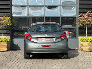 Peugeot 208 Peugeot 208 1.2 PureTech Allure | Navi | Cruise Control | Climate Control | Apple Carplay & Android Auto | Licht/Regen Sensor - afbeelding nr 16