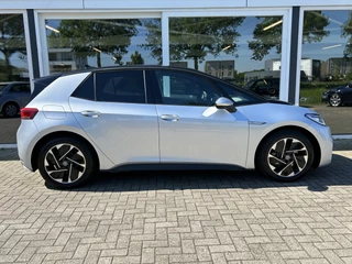 Volkswagen ID.3 50% deal 8.475,- ACTIE Stoelverwarming / Carplay / Camera / Cruise / LMV - afbeelding nr 9