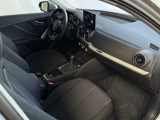 Audi Q2 Audi Q2 ✅2025✅35 TFSI ✅FACELIFT✅ S EDITION 150PK VIR.COCKPIT ELEK.KLEP TOUCHSCREEN CARPLAY NAVI CAMERA MATRIX LED STOELVERW. PDC KEYLESS 2025 