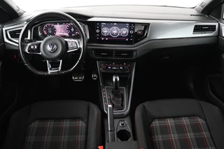 Volkswagen Polo Volkswagen Polo 2.0 TSI GTI (PANORAMADAK, STOELVERWARMING, ACHTERUITRIJCAMERA, AUTOMAAT, CRUISE ADAPTIEF, PARKEERSENSOREN) - afbeelding nr 3