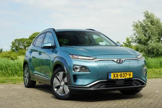 Hyundai Kona Hyundai Kona EV Premium 64 kWh Warmtepomp | Surf Blue | Leder/Stoelverwarming-koeling/LED/Carplay/Complete auto! - afbeelding nr 5