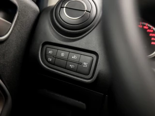 Alfa Romeo MiTo (NAVIGATIE, CLIMATE, CRUISE, STOELVERWARMING, LEDEREN SPORTSTOELEN, PARKEERSENSOREN, LM VELGEN, NIEUWSTAAT) - afbeelding nr 19