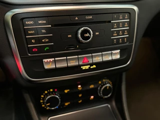 Mercedes-Benz GLA Mercedes-Benz GLA-klasse 180 Business Solution Limited l Leder l Cruise l DAB l LED - afbeelding nr 23