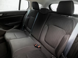 Renault Mégane Estate 141Pk Automaat (APPLE CARPLAY, VIRTUAL COCKPIT, NAVIGATIE, CLIMATE, SPORTSTOELEN, GETINT GLAS, TREKHAAK, PARKEERSENSOREN, NIEUWSTAAT) - afbeelding nr 14