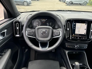 Volvo XC40 Volvo XC40 T4 Plug-In Hybrid R-Design | Trekhaak | Keyless Entry | Park. Camera | Stoelverwarming | Voorruitverwarming | - afbeelding nr 14