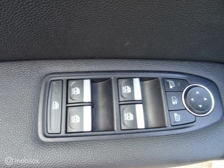 Renault Captur Renault Captur 1.6 E-Tech Plug-in Hybrid 160 Intens Panorama-Dak 18