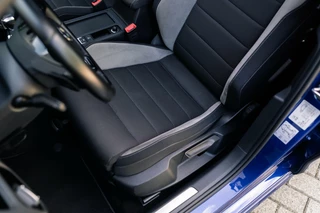 Volkswagen Golf Volkswagen Golf 2.0 TSI R 4Motion Pano Dsg DCC Dynaudio - afbeelding nr 42
