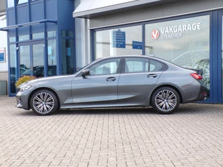 BMW 3 Serie BMW 3 Serie 320i Executive Edition, Automaat / Carplay + Android Auto / Full LED / Camera + Sensoren - afbeelding nr 3