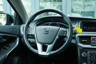 Volvo V40 Volvo V40 2.0 T2 Nordic+|LED|Camera|Stoelverwarming|Trekhaak - afbeelding nr 24