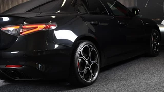 Alfa Romeo Giulia Alfa Romeo GIULIA 2.0 T GME AWD Tributo Italiano / FACELIFT / Digital Cockpit / Acc / HK / Leder / Elek Stoelen / Camera / 19 Inch - afbeelding nr 54