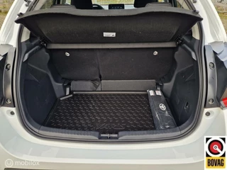 Toyota Yaris Toyota Yaris 1.5 Hybride Style Edition apple carplay stuur en stoelverwarming camera nieuw - afbeelding nr 18