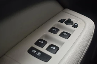 Volvo V60 Volvo V60 2.0 T5 Momentum | Leder | ACC | 18