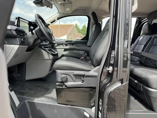 Ford Transit Custom Ford Transit Custom 320 2.5 PHEV L2H1 Black Platinum DC | SCI | 233pk | Netto bijtelling 2025 vanaf 461,- per maand! | Driver Assistance Pack Ultimate | Dubbele Zijschuifdeuren | Ford Voorraad - afbeelding nr 16