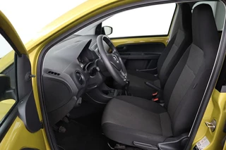 Volkswagen up! Volkswagen Up! 1.0 Take Up! | Airco | Elektrische ramen | Radio |  LED | Honey Yellow Metallic - afbeelding nr 4