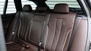 BMW 5 Serie BMW 5 Serie Touring M550d xDrive High Executive | Stoelventilatie | Harman/Kardon | M Onderstel Professional | Standkachel | Head-up | Trekhaak - afbeelding nr 34