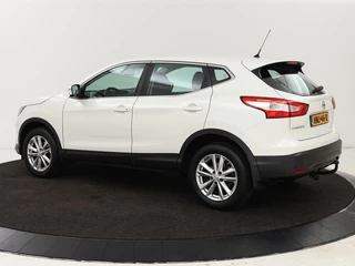Nissan QASHQAI Nissan Qashqai 1.2 Acenta | Stoelverwarming | Trekhaak | Camera |  Navigatie | Climate control | Cruise control | Bluetooth - afbeelding nr 2