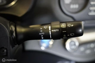 Toyota Yaris Toyota Yaris 1.5 Hybrid EXECUTIVE, 2018, Leer, Airco - afbeelding nr 17