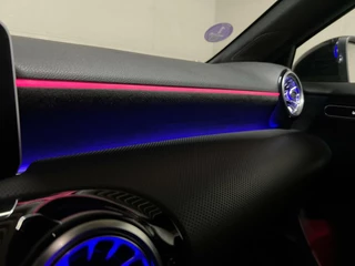 Mercedes-Benz A-Klasse Mercedes A-klasse 180 AMG Matgrijs Sfeerverlichting Carplay - afbeelding nr 54