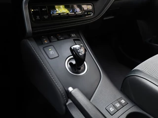 Toyota Auris Toyota Auris Touring Sports 1.8 Hybrid Executive | Half Leder | Park-Assist | LED Koplampen - afbeelding nr 14
