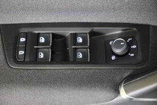 Volkswagen Touran Volkswagen TOURAN 1.5 TSI R Line 7 Persoons / AUT / ACC / Navi / Camera / Open Panoramadak / Led / Pdc / Trekhaak / 17 Inch - afbeelding nr 27