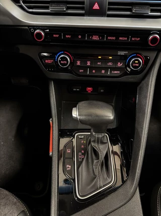 Kia Niro Kia Niro 1.6 GDi Hybrid DynamicLine / Camera / trekhaak - afbeelding nr 17