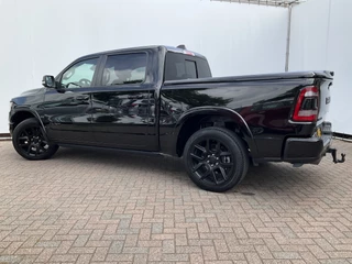 Dodge Ram 1500 Dodge Ram 1500 5.7 V8 4x4 Crew Cab Laramie Pano Full Navi SideSteps Trekhaak Luchtvering - afbeelding nr 11