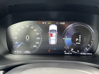 Volvo V60 Navigatie Sportstoelen Stoelverwarming Camera Elek. Bestuurderstoel Leder Trekhaak Dab Carplay NL Auto 1e Eigenaar Plug in Hybride BTW Auto - afbeelding nr 13