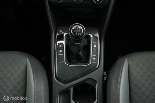 Volkswagen Tiguan Volkswagen Tiguan 1.5 TSI 150 Pk ACT Comfortline Business | Vol Opties | Apple car-play | Elektr. A.Klep | NL Auto | DEALER-STAAT - afbeelding nr 14