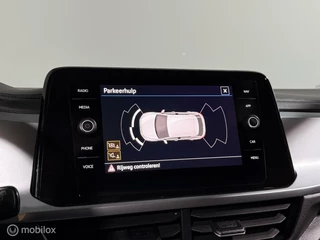 Volkswagen T-Roc Volkswagen T-Roc 1.5 TSI Style | CARPLAY | CRUISE | PDC - afbeelding nr 9