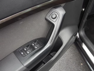 SEAT Ateca AUTOMAAT / TREKHAAK / FULL LED / 360GR CAMERA / DAB+ / KEYLESS / CARPLAY / NL-AUTO - afbeelding nr 30