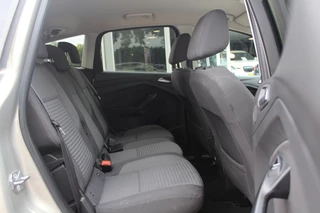 Ford C-MAX Ford C-MAX 1.0 Titanium / Trekhaak / Navigatie / Parkeerhulp V+A / 17'' / Stuur + Stoelverwarming / Elektr. achterklep / Getint glas / Cruise Control - afbeelding nr 12