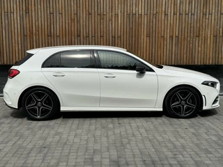 Mercedes-Benz A-Klasse Mercedes A-klasse 200 AMG-styling Automaat | Widescreen Navi | Stoelverwarming | Getint glas | Metallic lak | Parkeersenoren voor en achter | Achteruitrijcamera - afbeelding nr 29