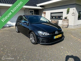 Volkswagen Golf Volkswagen Golf 1.2 TSI Highline R-Line DSG 2015 Nieuwe APK! - afbeelding nr 1