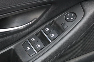 BMW 5 Serie BMW 5-serie 520i Luxury Line | Schuifdak | Trekhaak - afbeelding nr 30