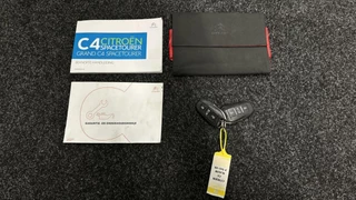 Citroën Grand C4 Spacetourer Citroen Grand C4 SpaceTourer 1.2 PureTech Live CAMERA NAVI LM - afbeelding nr 37