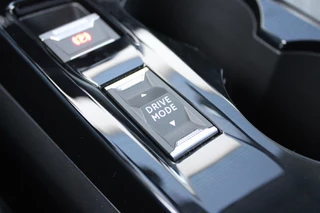 Peugeot 208 Peugeot 208 1.2 100PK ALLURE | CAMERA VOOR + ACHTER | KEYLESS ENTRY/START | DODEHOEK DETECTIE | NAVIGATIE | DRAADLOZE APPLE CARPLAY/ANDROID AUTO | PARKEERSENSOREN VOOR + ACHTER | ADAPTIVE CRUISE CONTROL | DAB+ RADIO | LED KOPLAMPEN | - afbeelding nr 29