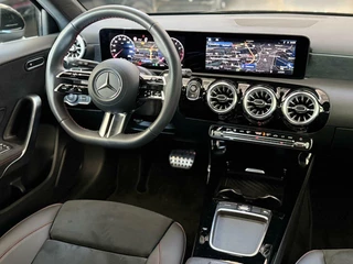 Mercedes-Benz A-Klasse Mercedes A-klasse 200 AMG Aut*Led*Sfeerver.*Navi*Car-Play - afbeelding nr 10