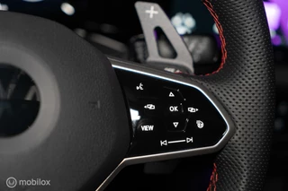 Volkswagen Golf Volkswagen Golf 2.0 TSI GTI Clubsport PANO|ACC|CARPLAY|LED - afbeelding nr 14