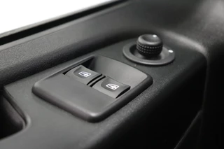 Nissan NV300 Nissan NV300 2.0 dCi 145PK Automaat EURO 6 - AC/climate - Navi - Cruise - € 11.950,- Excl. - afbeelding nr 23
