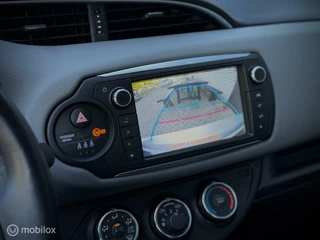Toyota Yaris Toyota Yaris 1.0 VVT-i Airco | Navigatie | Bluetooth |Camera - afbeelding nr 18